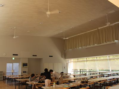 横浜キャンパス 環境改善 シーリングファンの設置