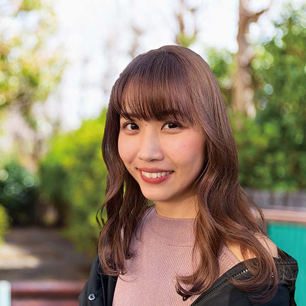 金田 詩織
