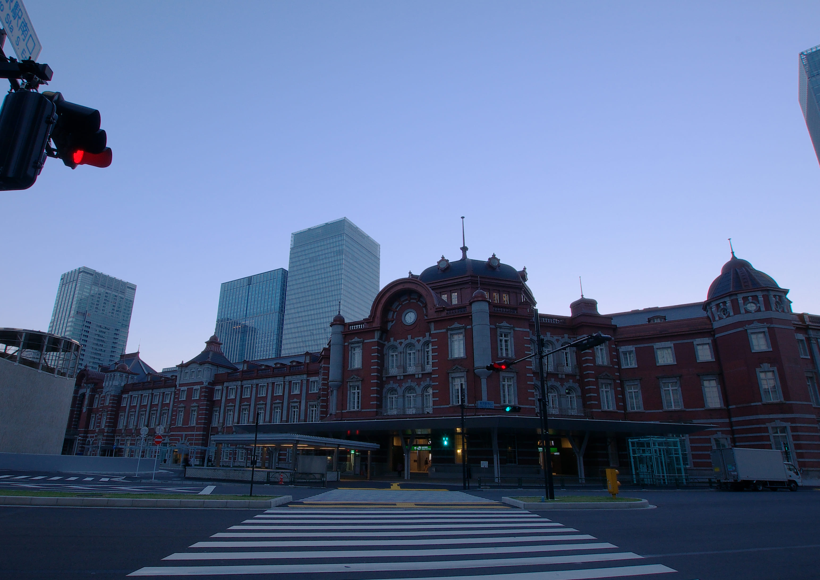morning tokyo station
